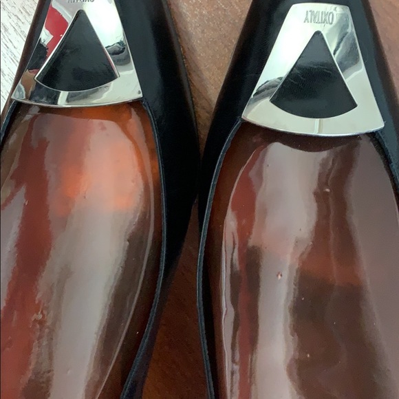 Shoes - Picture 3 of 7